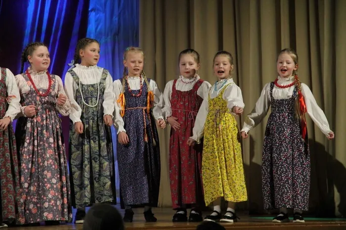 Детский фольклорный коллектив "Ладушки"