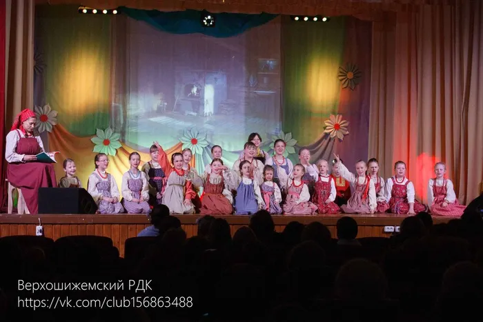 Фольклорный ансамбль "Ладушки"