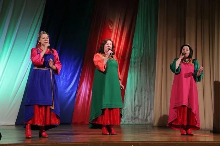 Народный песенный ансамбль "Синева"