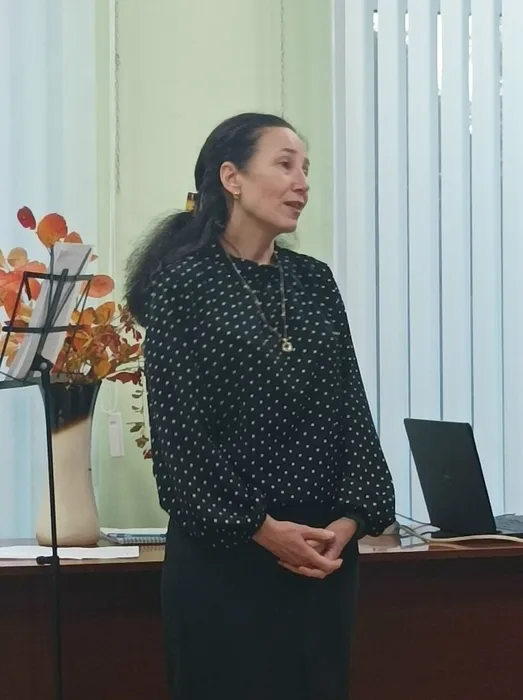 Людмила Светлакова