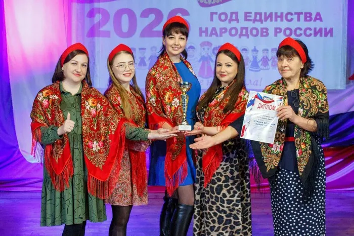 Команда Среднеивкинского поселения